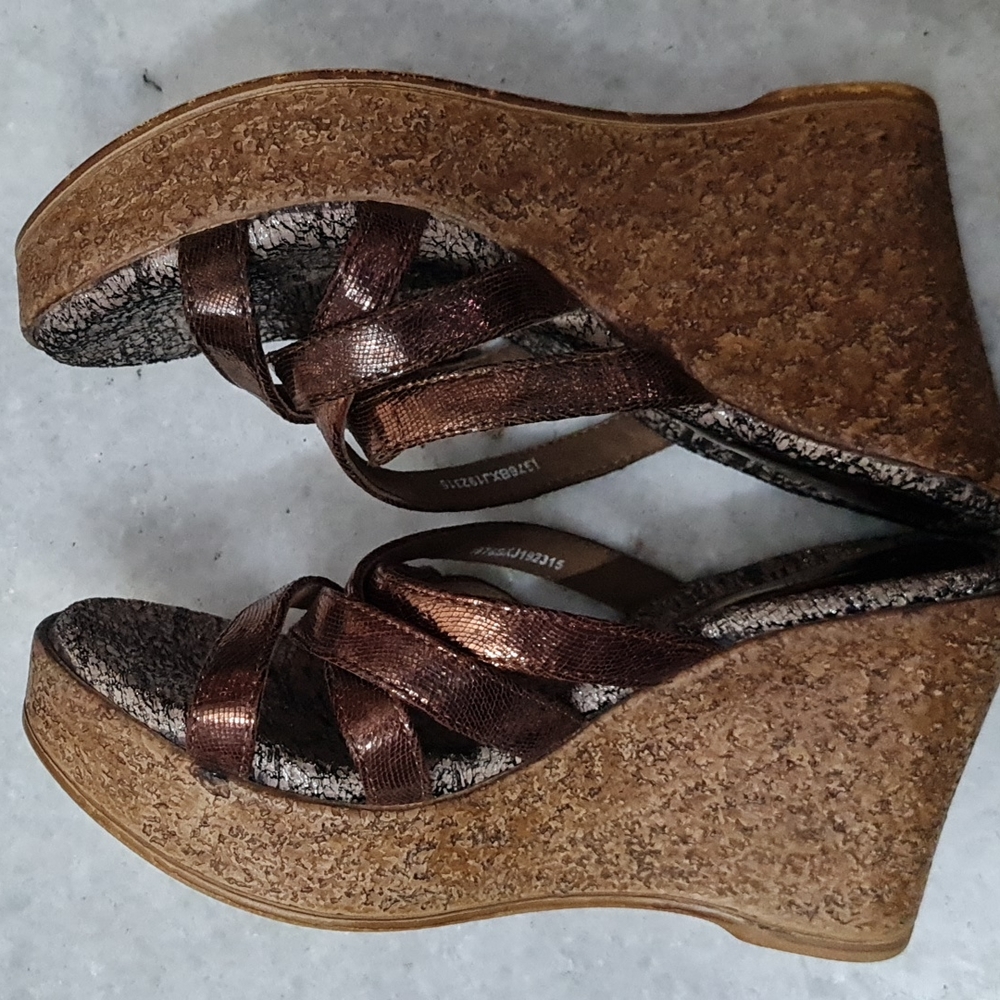 Catwalk Wedges. - Picture 3 of 6